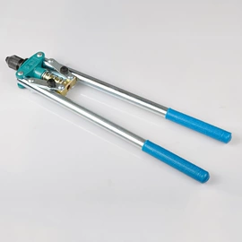 抹泥板;卷尺;十字螺丝刀