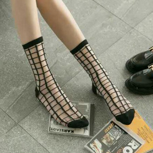 �ļ�Ůʿ�ٽz�m ��ϵ�Q�z�m͸��ˮ���m�ڰ�ϵ�����z�m ��߅���z�m