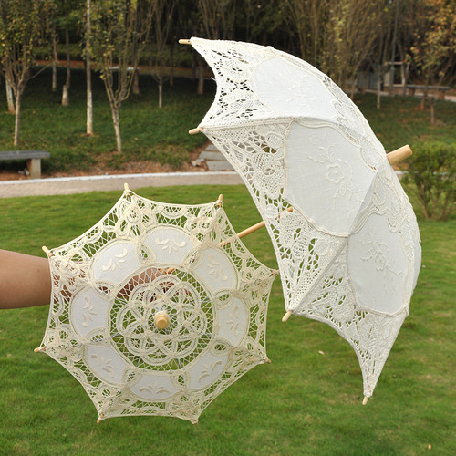 Hot selling wedding supplies decorative umbrella palace wedding lace umbrella bride lace umbrella white bridesmaid flower girl wooden handle umbrella