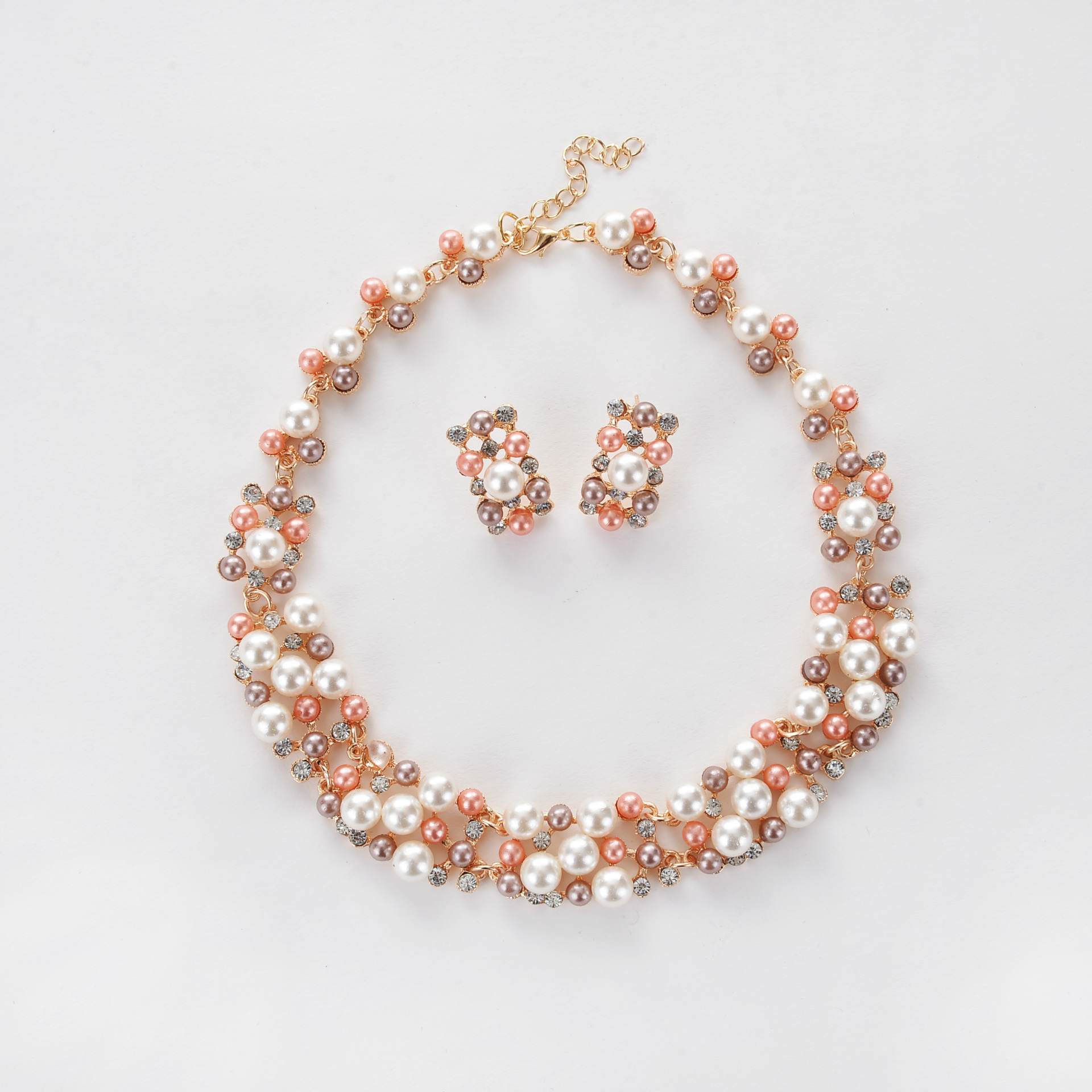 necklace from pearl