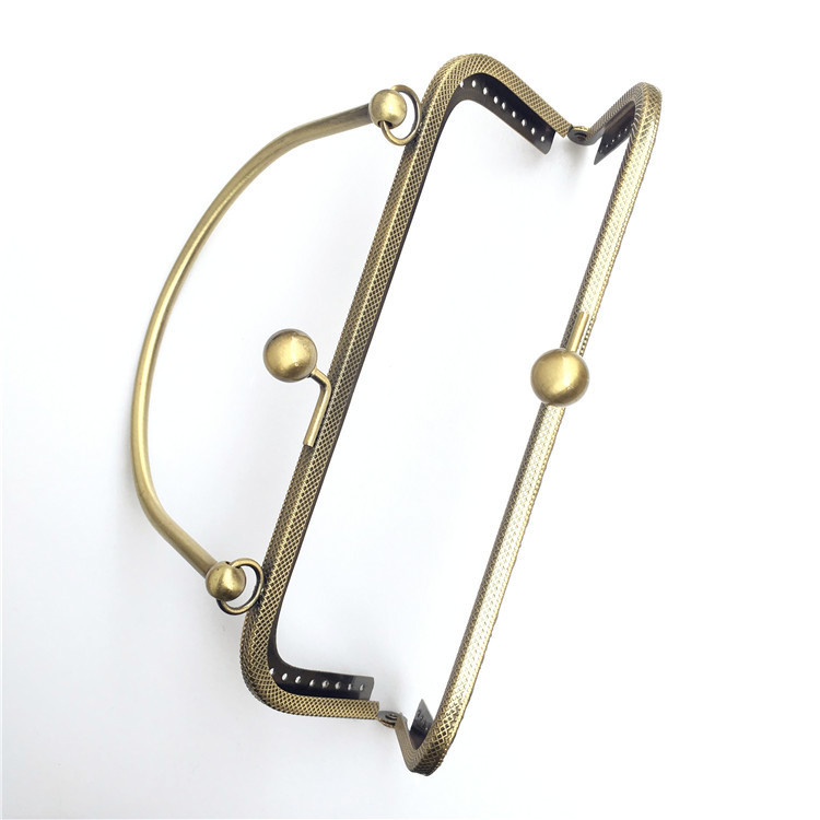 En stock: cabeza de cuentas cuadrada en relieve de 18cm