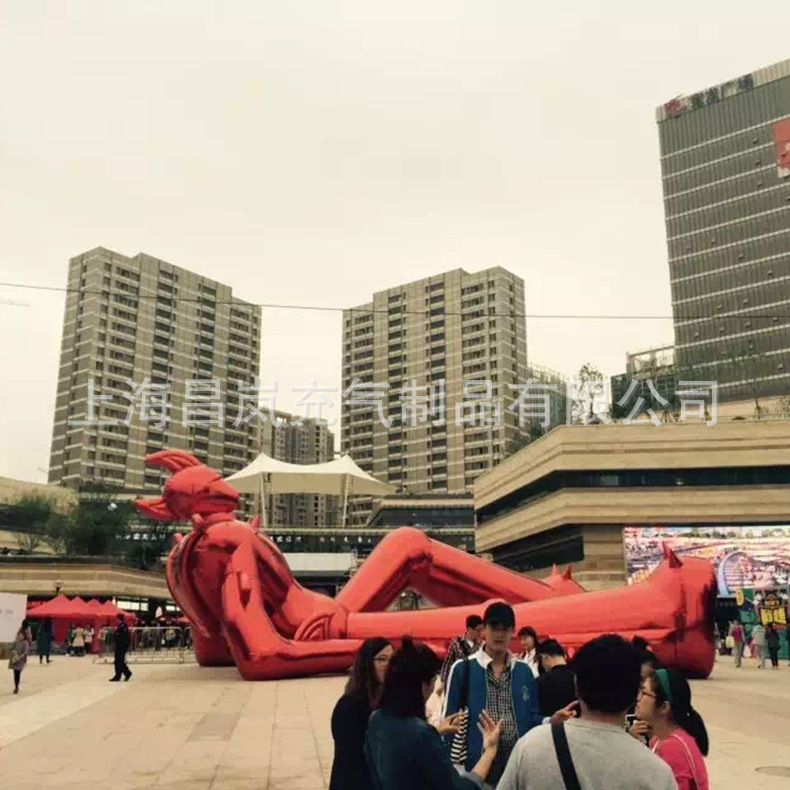 【厂家供应】 广场商场开业大机器人气模 大号广告卧姿气模人制做