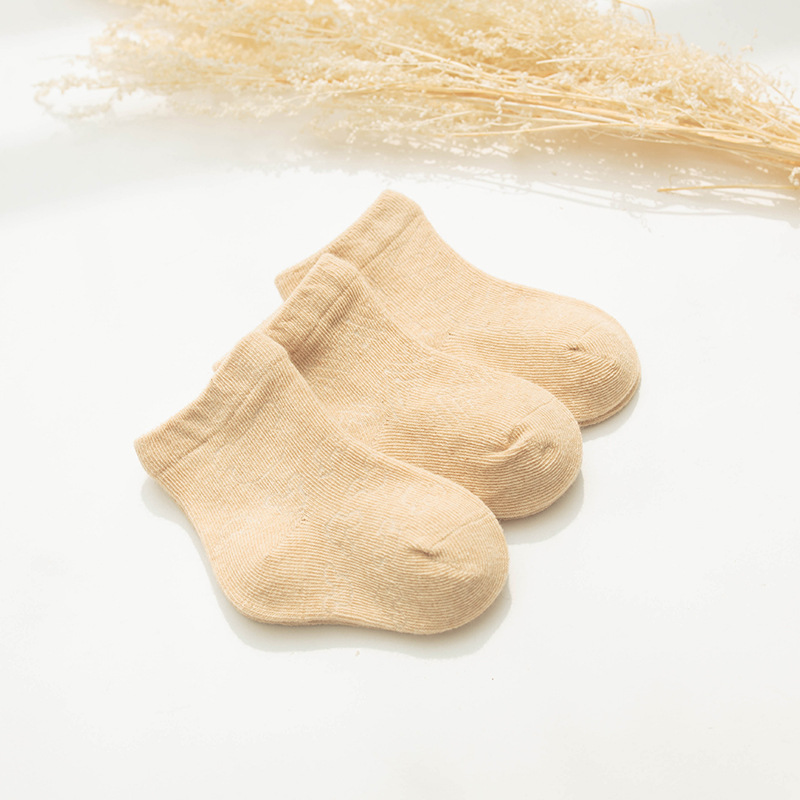 Bebé calcetines primavera y verano recién nacido algodón calcetines bebé peinado algodón malla sin hueso cabeza de costura delgada NIÑOS Calcetines al por mayor