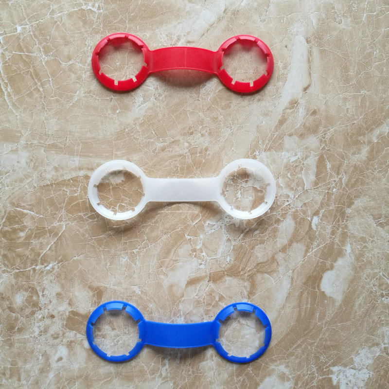 厂家供应 饮料瓶提手 饮料拎手（2提）塑料O型提手 促销专用 蓝色