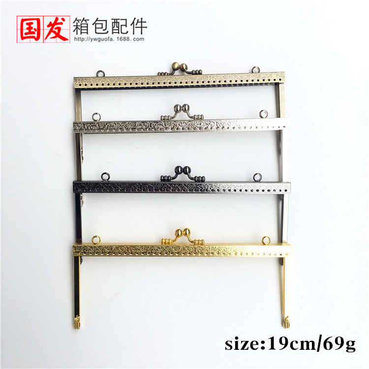 19cm cuadrado en relieve pie boca de oro carro cabeza de bronce plata pistola de oro negro claro