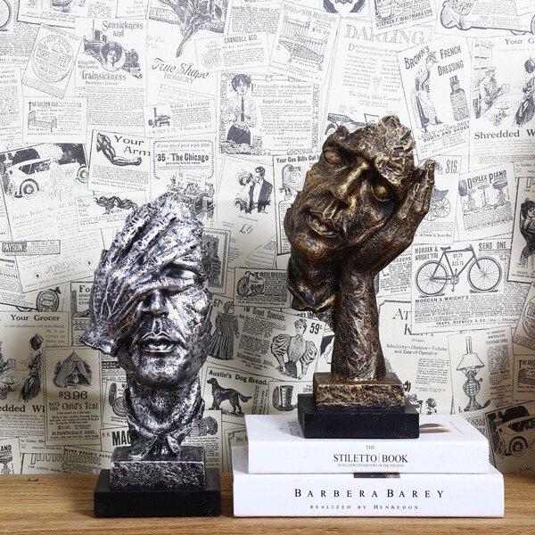 Creative decorations for living room