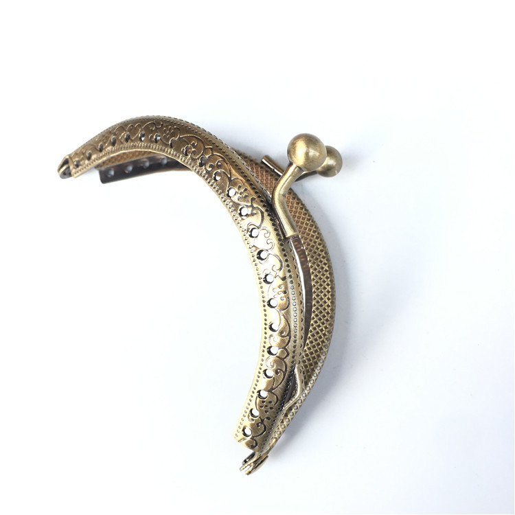 8.5CM en stock semicircular máquina de flores cóncavas oro DIY oro clásico de uso común