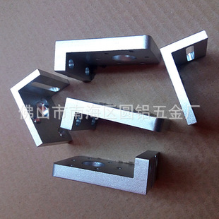 ���l6061 6063�X�ͲĲ��|L��ֱ��90�Ȳ���߅���X�X�Ͻ�U���X��