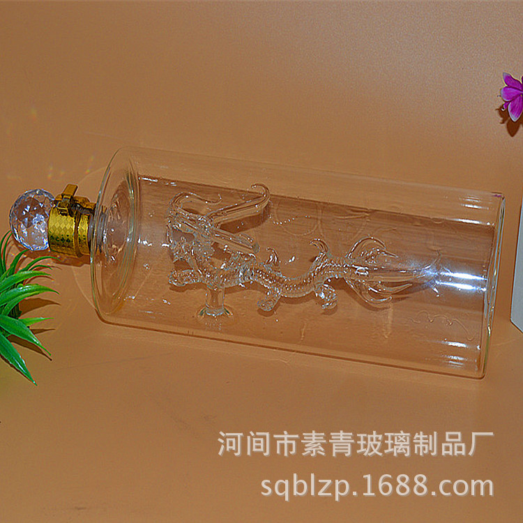 高硼硅玻璃工艺酒瓶 3斤直筒形内置蛟龙泡酒瓶水晶盖铜色卡扣封