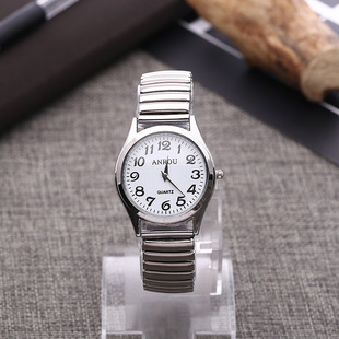 2019 New Taobao hot selling fashion lovers watch alloy elastic quartz watch men's and women's European and American temperament gifts