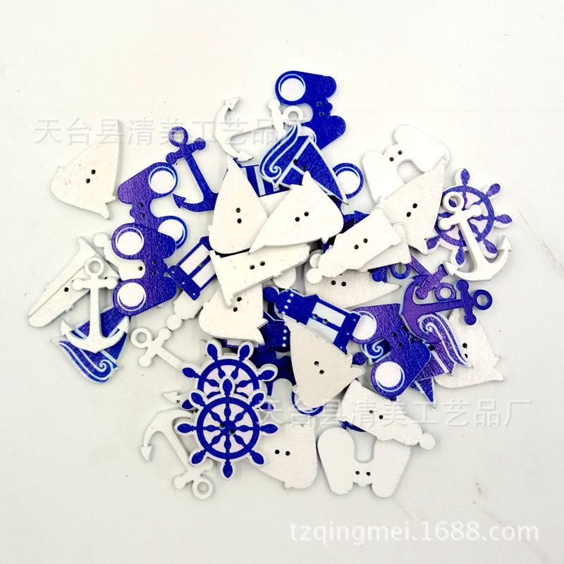 Serie naval de fondo blanco Cinco botones de madera decorativos de bricolaje de la serie naval de madera mixta