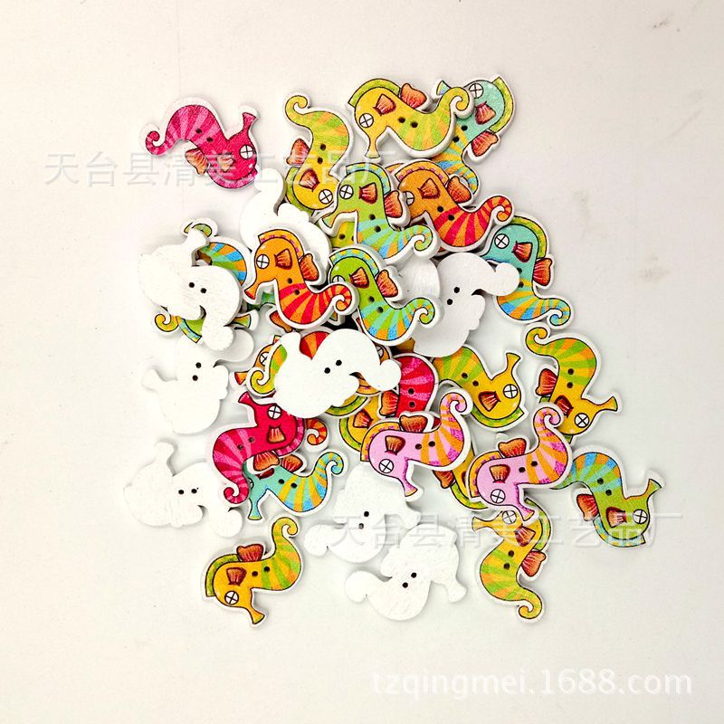 21*30mm fondo blanco dibujos animados caballito de mar serie botones de madera caballito de mar color botones de madera