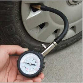 软管高精度汽车胎压计 车用胎压表轮胎气压表 车载胎压监测可放气