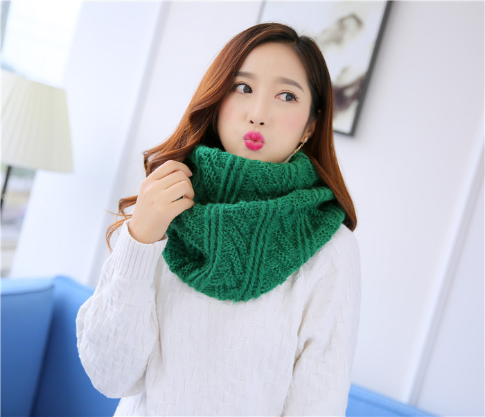 능직 다크 그린