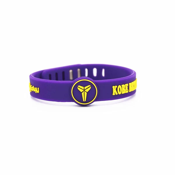 Adjustable bracelet, pack