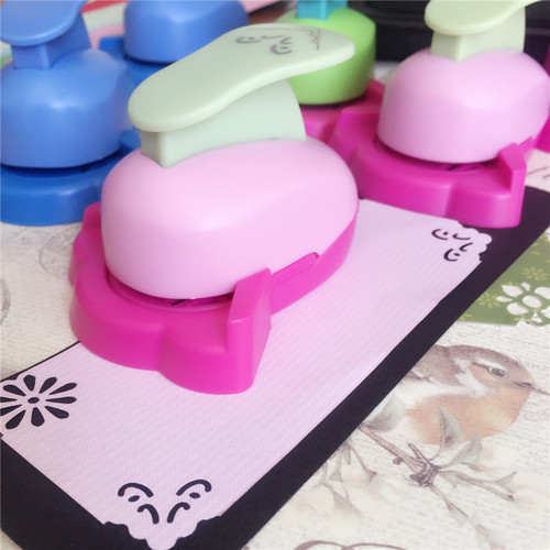 Wholesale children's DIY flower making tool printing machine edge pattern hollow embossing device right angle rounded corner embossing machine