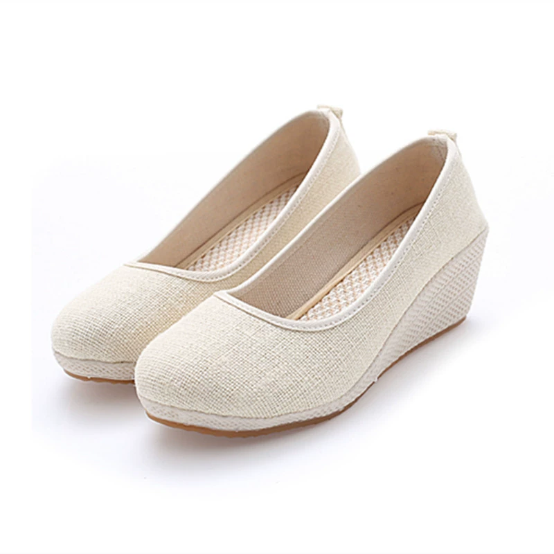 Устаревшие Beijing cloth shoes?