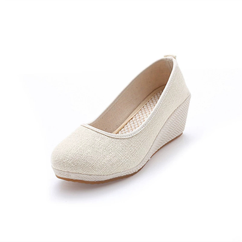 Устаревшие Beijing cloth shoes?