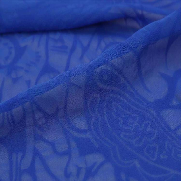 Fabricante de procesamiento de reducción de sal de chiffon 3D tela impresa en relieve láser vestido de mujer tela de chiffon