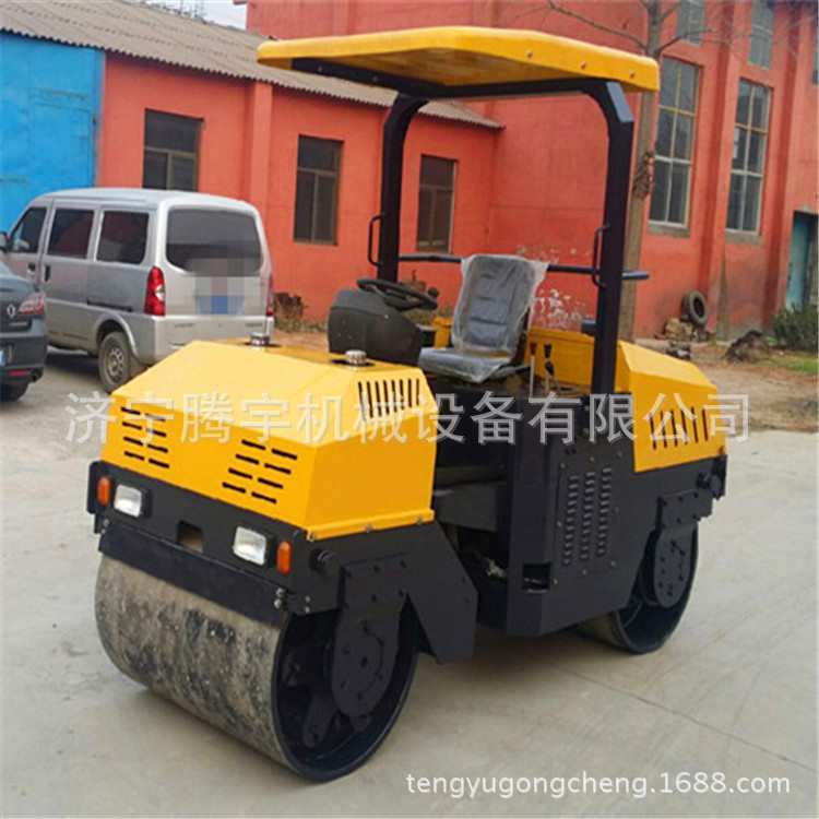 山东济宁3吨双钢轮振动压路机价格 双钢轮柴油压路机厂家