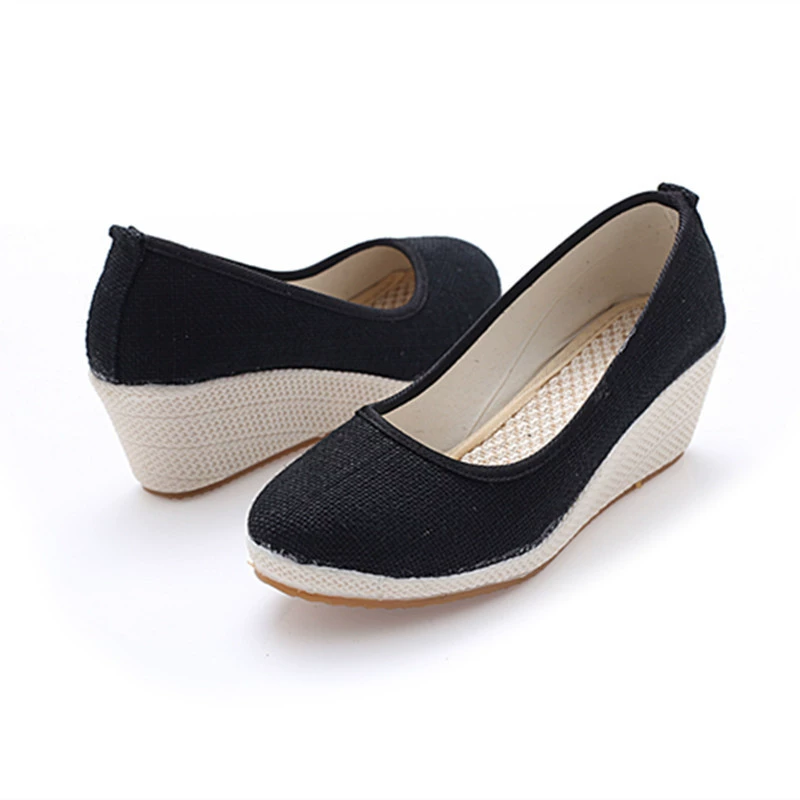 Устаревшие Beijing cloth shoes?