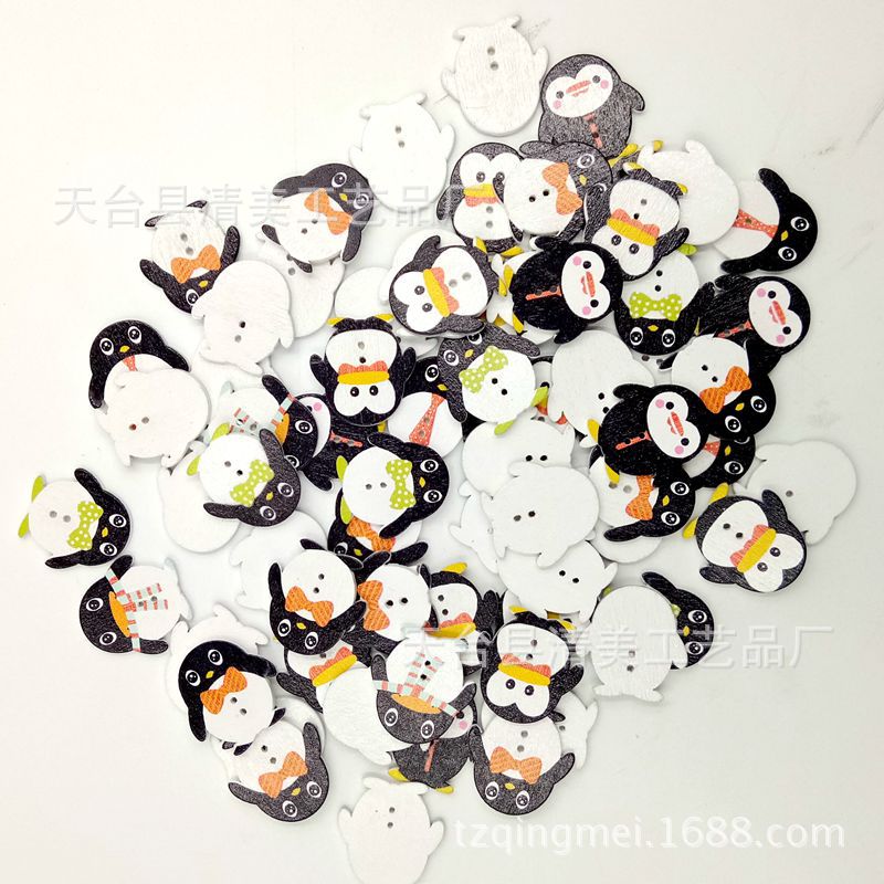 Fondo blanco pintado Impresión de madera pingüino color lindo animal pingüino forma botón