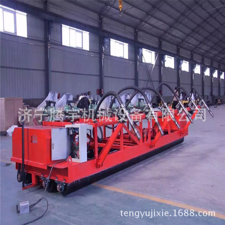 山东8米滚筒摊铺机厂家6米两滚轴多少钱一台滚筒振动梁图铺路机价