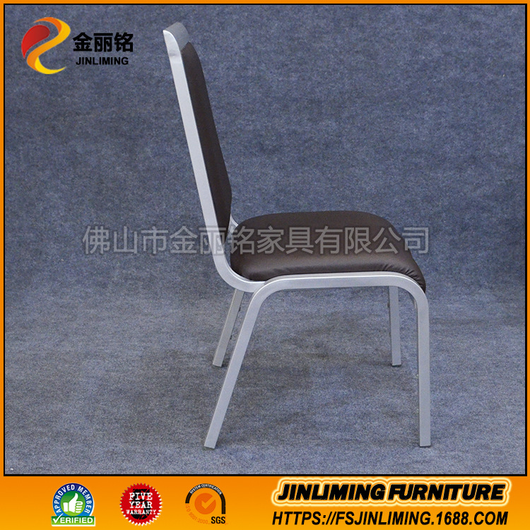 Suministro directo de fábrica Hotel restaurante comedor Silla de cuero placa curva Silla de banquete Silla de sala de banquetes bolsa suave respaldo Silla de entrenamiento
