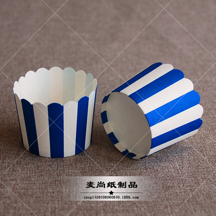 Taza de exportación de comercio exterior taza de papel de pastel Qi Feng soporte de papel Medio A prueba de aceite taza de papel de alta temperatura para hornear taza de máquina de alta temperatura