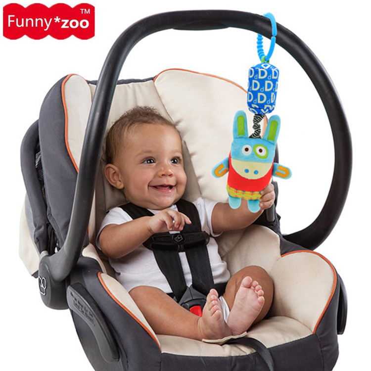 Campanas de viento infantiles divertidas con diseño de animales del zoológico, alfabeto para bebés, colgante de cama, juguete de peluche, colgante de campana de viento colorido