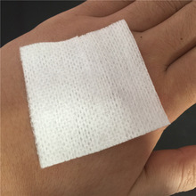 ������Ѫ�� ��ˮ��5*5cm,�˿ڲ�ճ��non-adherent wound pad