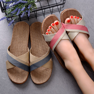 �ļ���H������Ь�Ӽҷ����߸�����������ҾӴ����҃���Ů��