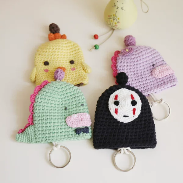 Handmade wool knitted key bag cartoon animation key set cute women pull-type key bag