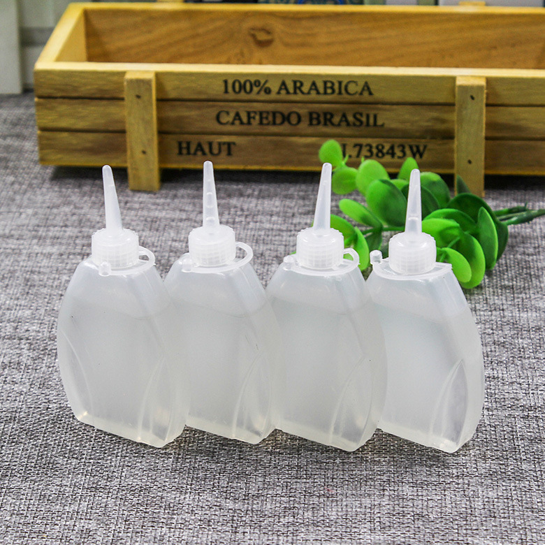 Factory sewing machine oil household household door lock metal white oil one yuan store two yuan store department store supply wholesale