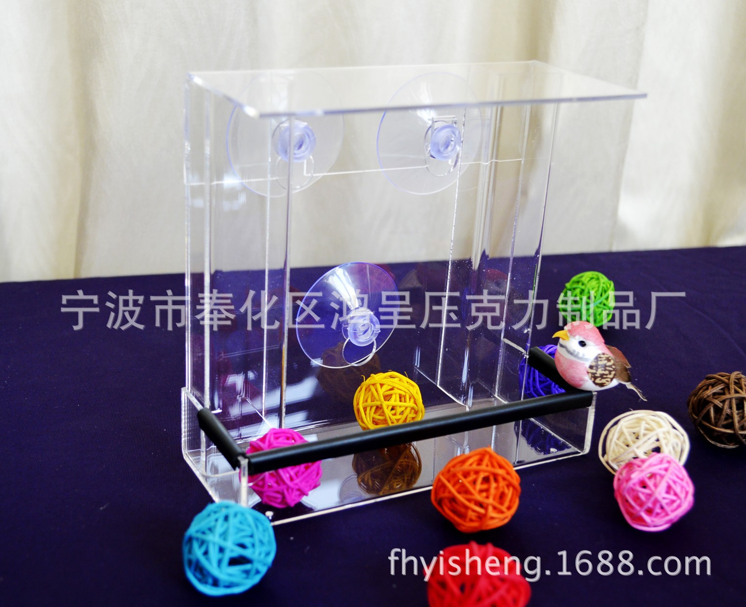 宁波生产厂家款式尺寸可选 塑料自动掉落鸟食器 亚克力窗户喂鸟器