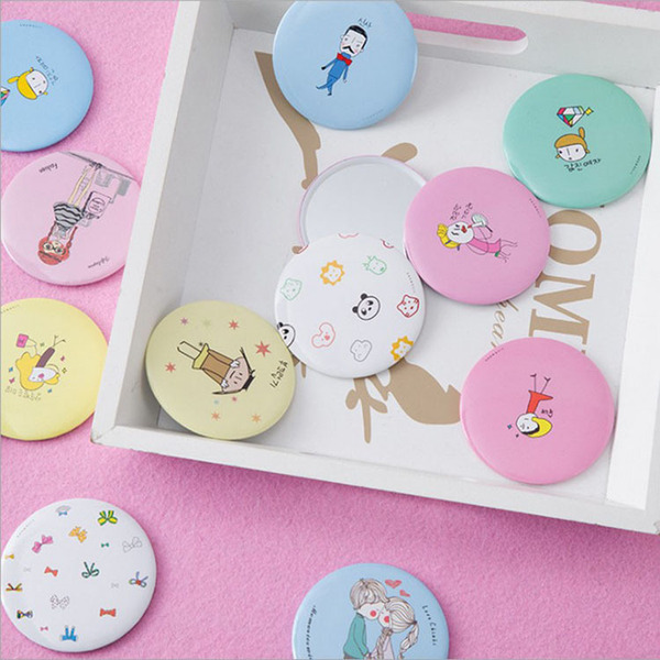 Cartoon small portable mirror