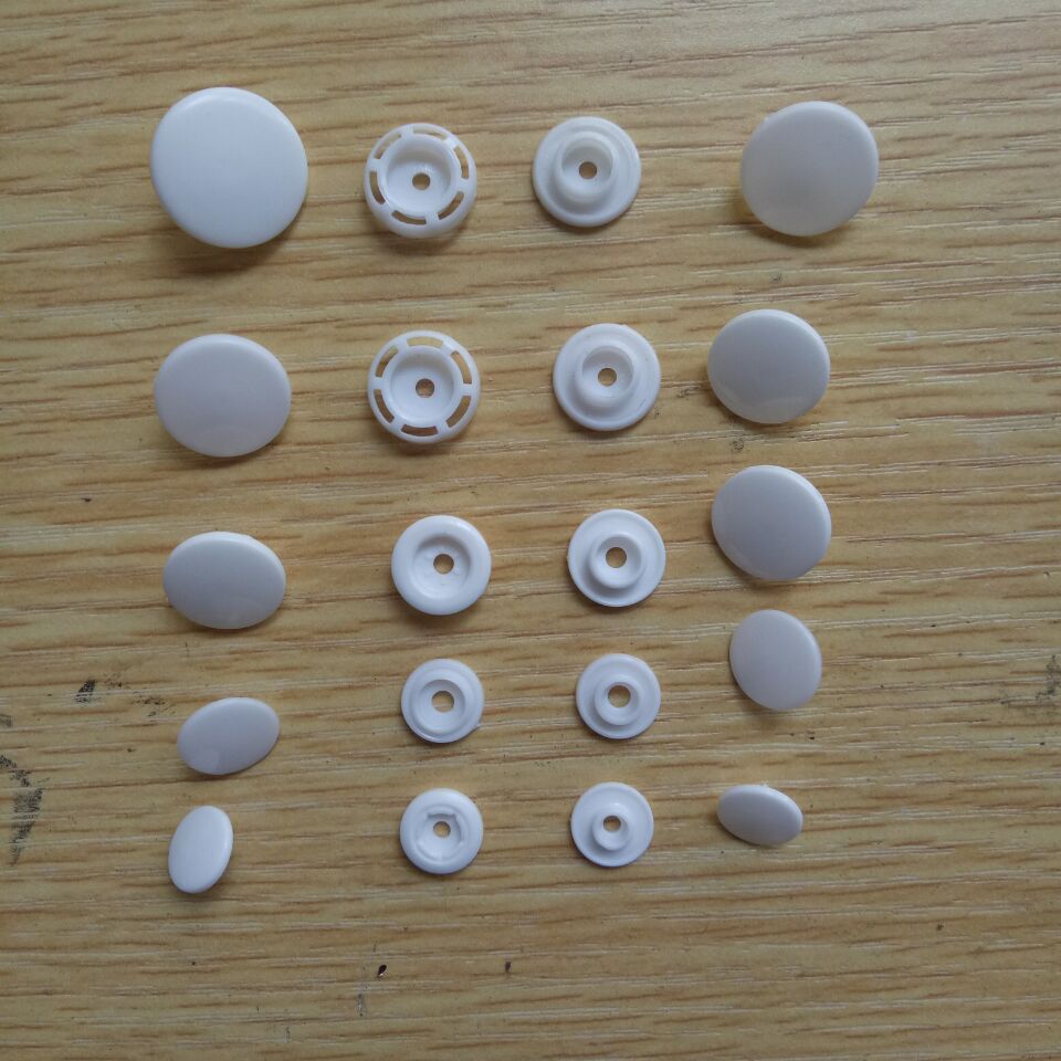 纺织皮革供应塑料树脂四合扣