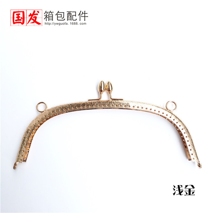 20.5CM arco convexo chile cabeza oro bronce cabeza de brotes clásicos