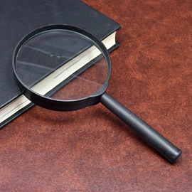 望远镜;放大镜;夜视仪