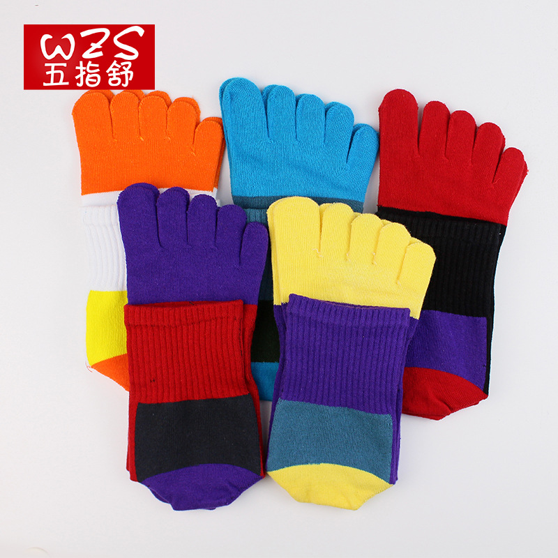 Hilo de algodón calcetines de cinco dedos al por mayor calcetines deportivos absorbentes de sudor calcetines de algodón calcetines de cintura alta calcetines de los hombres de media pantorrilla