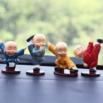 Shaolin Colorful Attire Kung Fu Monk Figurine Resin Crafts Home Decorations Car Interior Accessories Car Ornaments