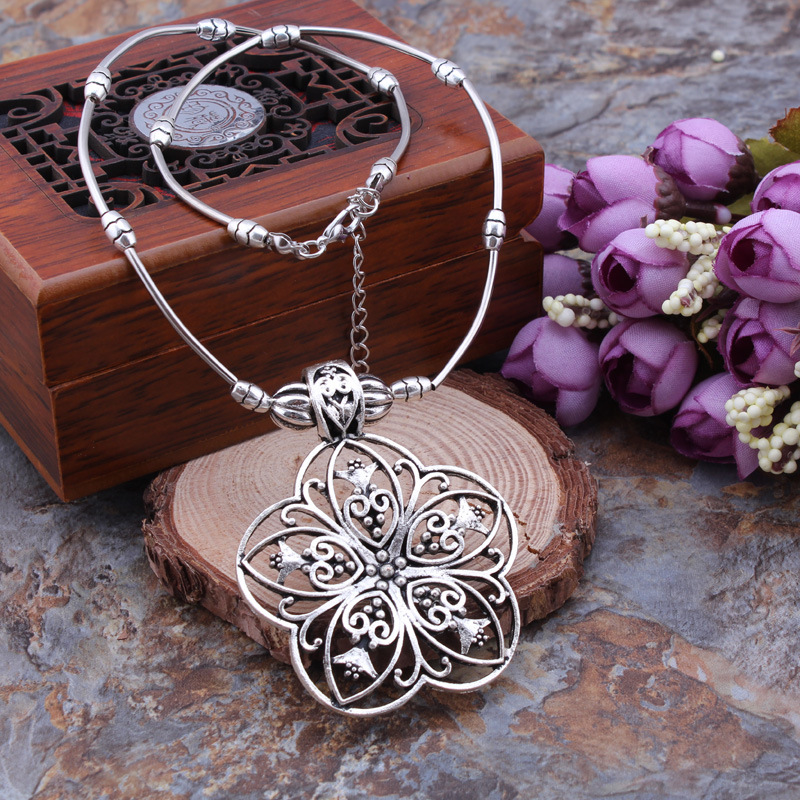 Retro ethnic geometric necklace