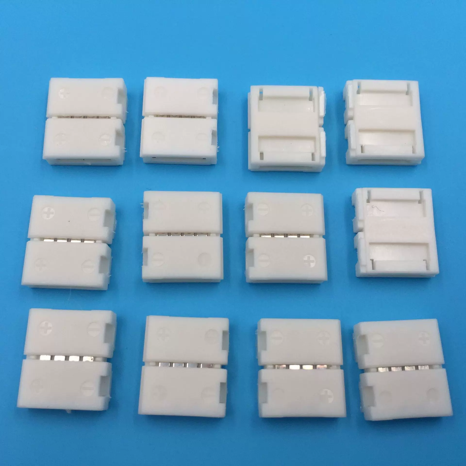 现货批发5050rgb免焊卡扣端子连接器10mm灯带免焊连接卡扣 4p七彩