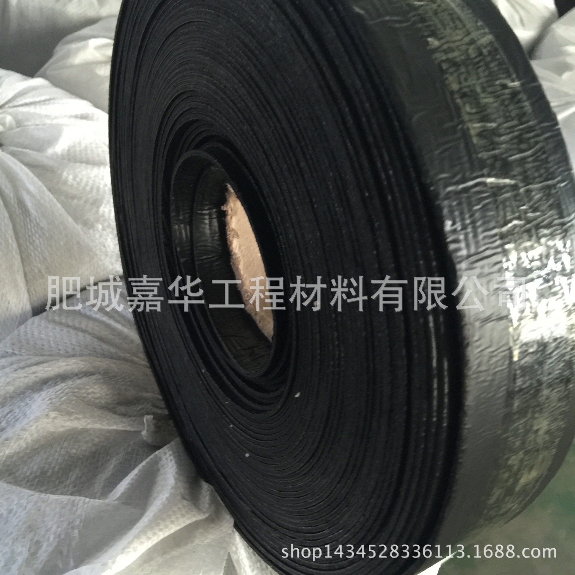 厂家供应抗裂贴 公路防裂贴批发 路面防裂贴施工材料