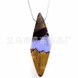 外贸新款项饰欧美复古饰品木头树脂项链女毛衣链服装配饰厂家批发