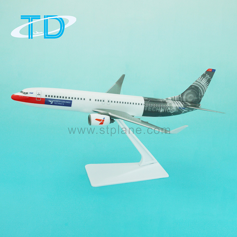 捷克航空B737-800 1/200塑料迷你仿真拼装飞机模型摆饰航模