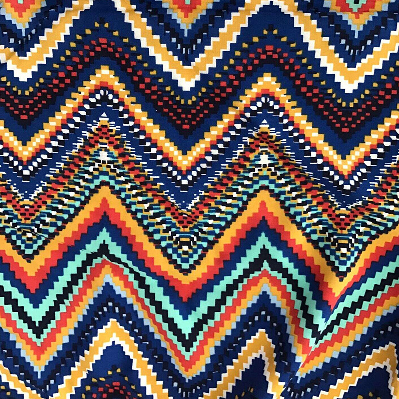 长期供应人棉梭织印花面料 60支纯棉平纹印花 时尚夏装布料批发