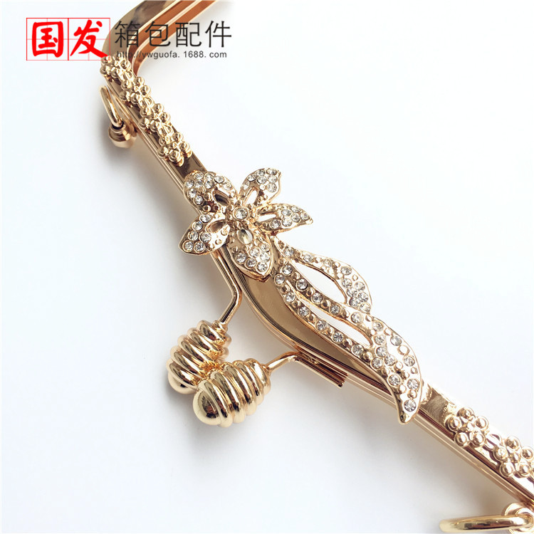 No hay agujeros de tornillo en stock 20,5 cm abovedados sin agujeros de rosca de oro con agujeros de tornillo de oro más ligero