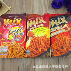 A box of 144 packs of Thailand Mimi strips, 30g spicy chicken flavor, original smoked meat seaweed crispy strips