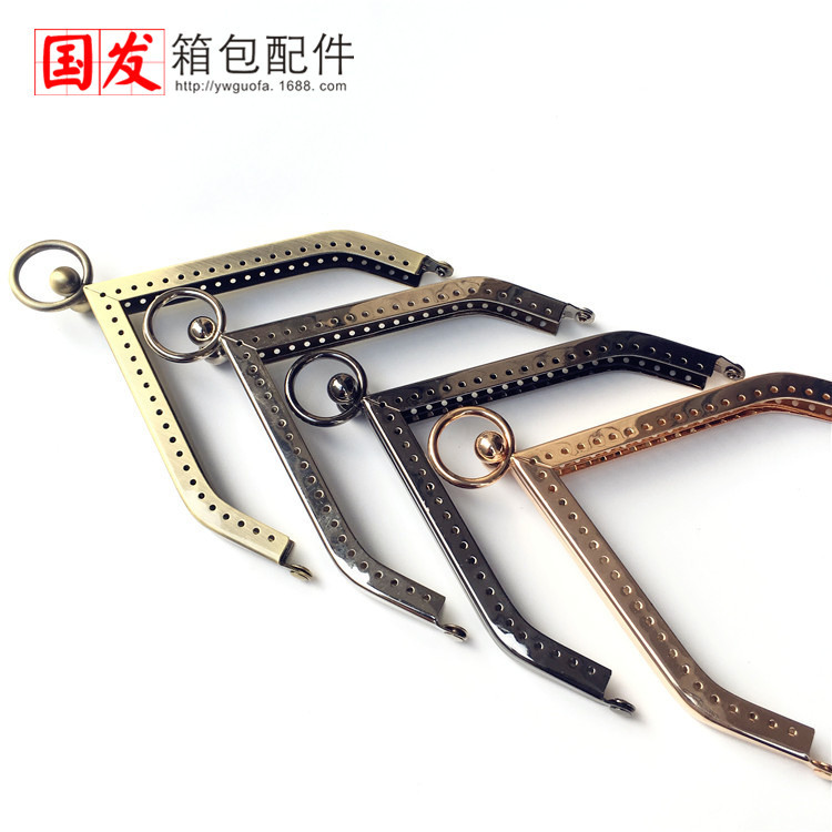 11cm brillante casa boca oro DIY triángulo trapezoidal boca oro bronce plata pistola negra